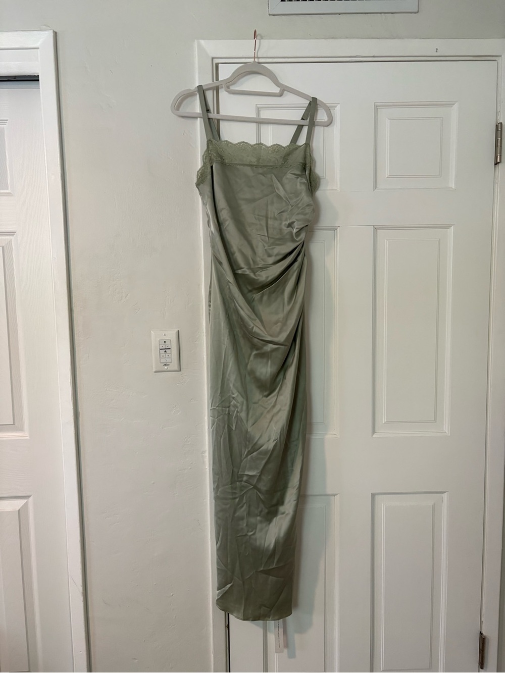 Reformation Vesper Satin Dress Sz 6